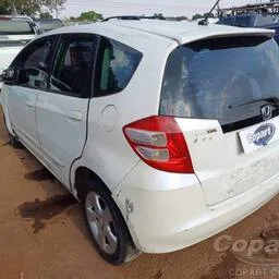 SUCATAHonda Fit 2011 1.4 Lx Flex 5p  PARA RETIRADA DE PEÇAS
